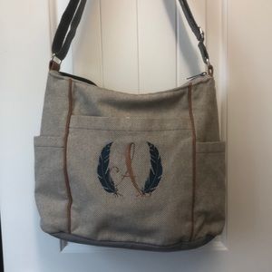 Thirty-One Casual Carry All Purse